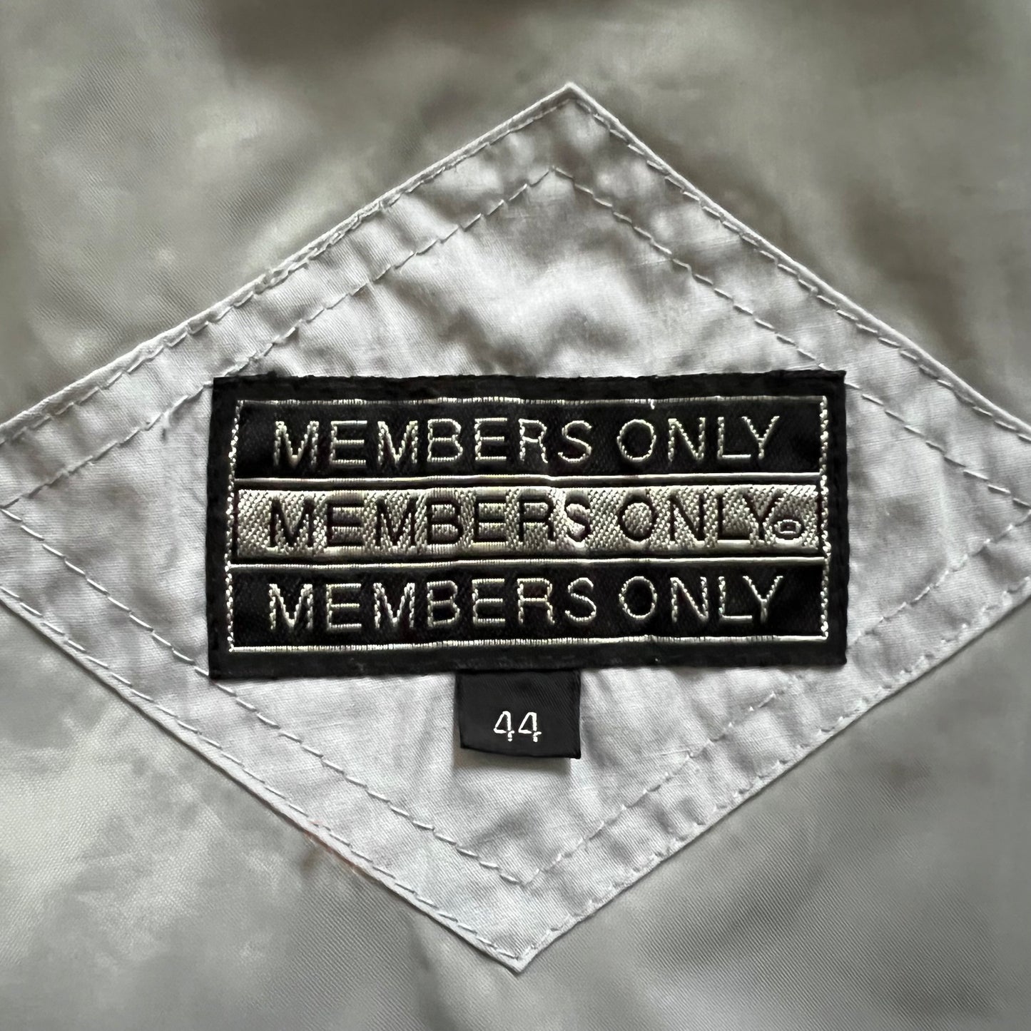 90’s MEMBERS ONLY T/C SINGLE RIDERS JACKET