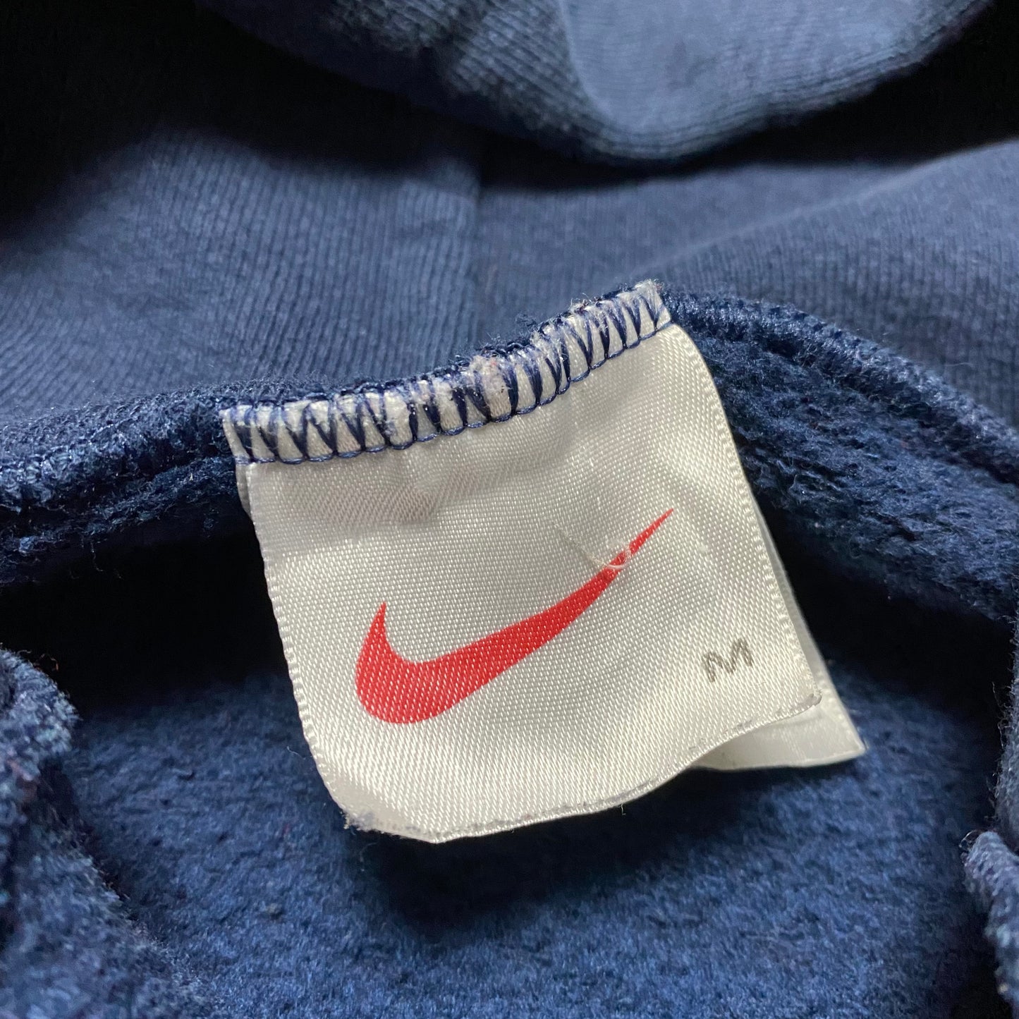 90's NIKE MIDDLE SWOOSH DOMAGED HOODIE