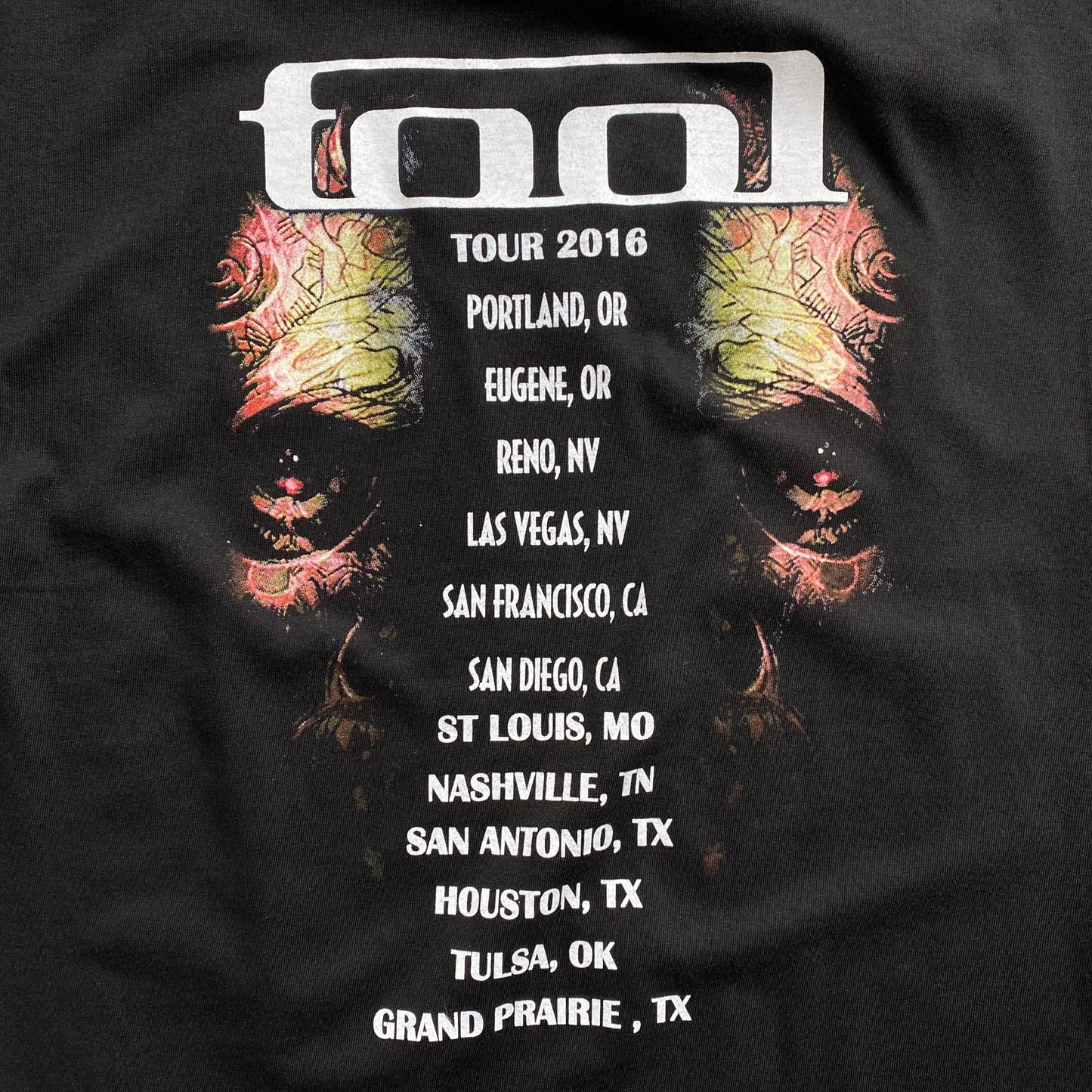 10's "TOOL" TOUR T-SHIRT